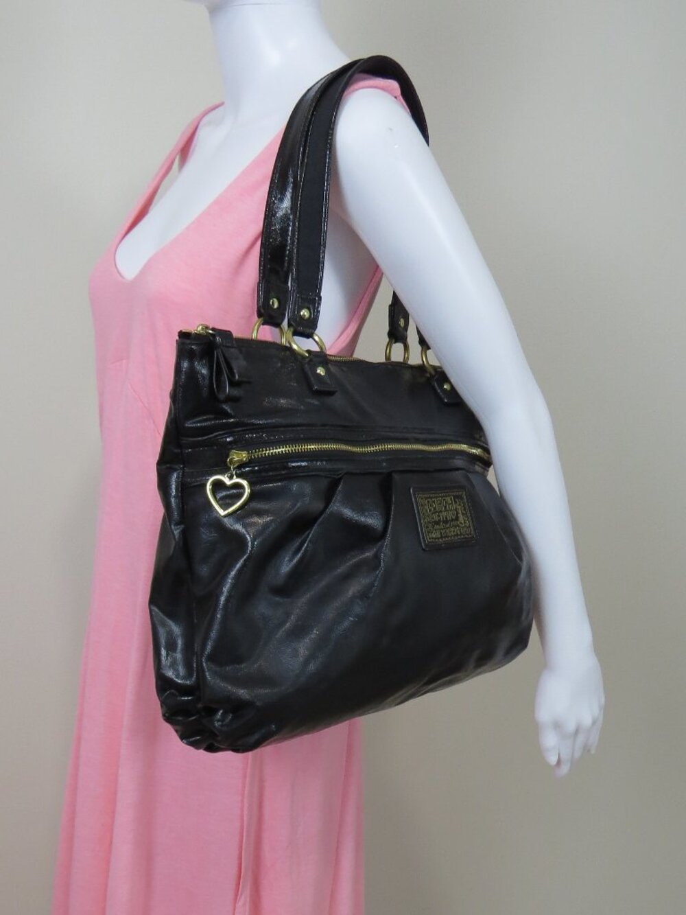 COACH Liquid Gloss Large Shoulder Bag F20004 Black